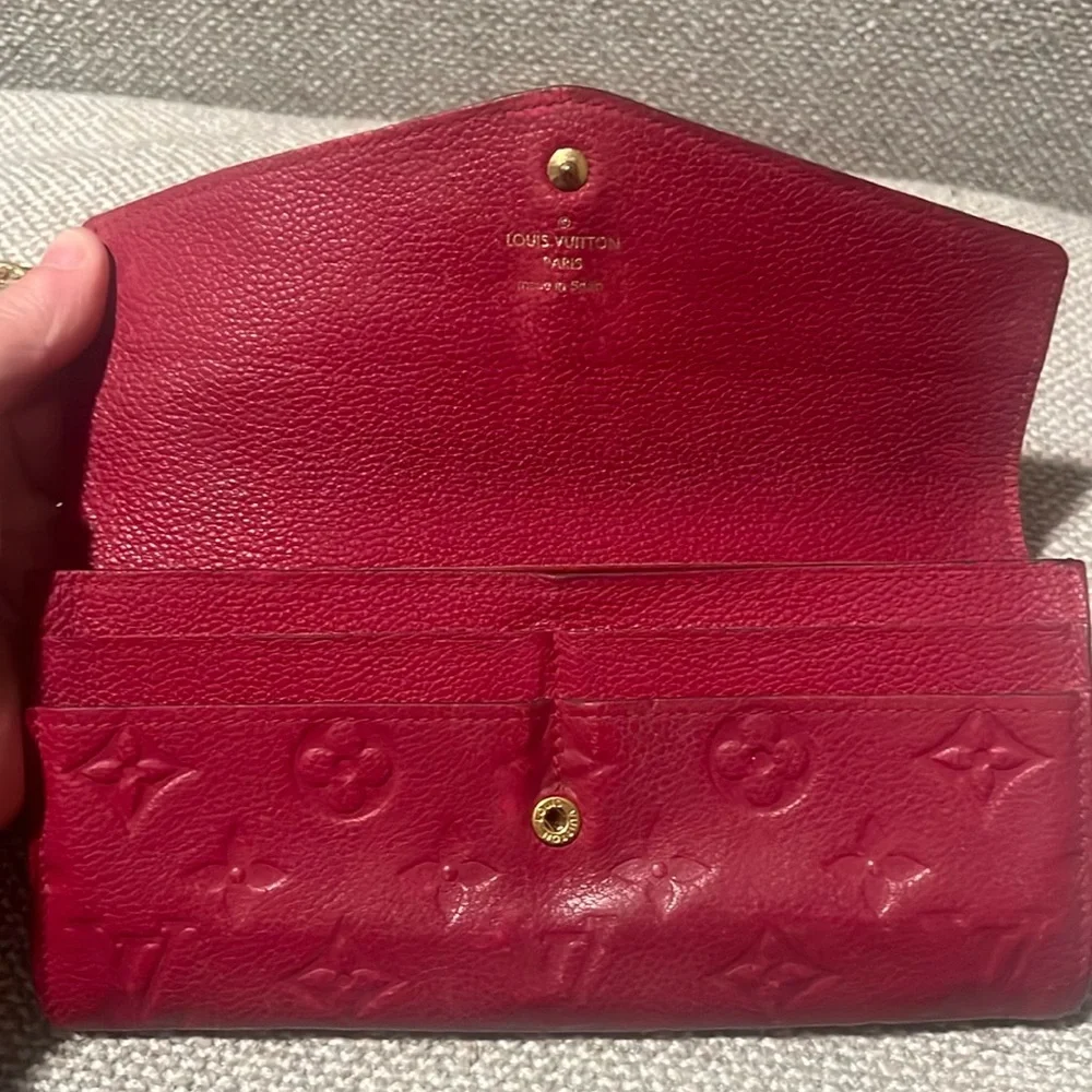 Authentic Louis Vuitton Empriente Sarah wallet raspberry color CA1183